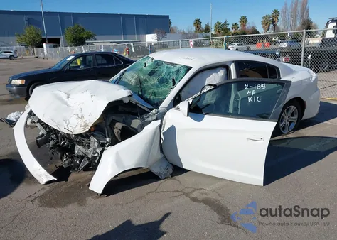 2017 Dodge Charger Se Rwd z USA, uszkodzony, nr VIN 2C3CDXBG4HH541360